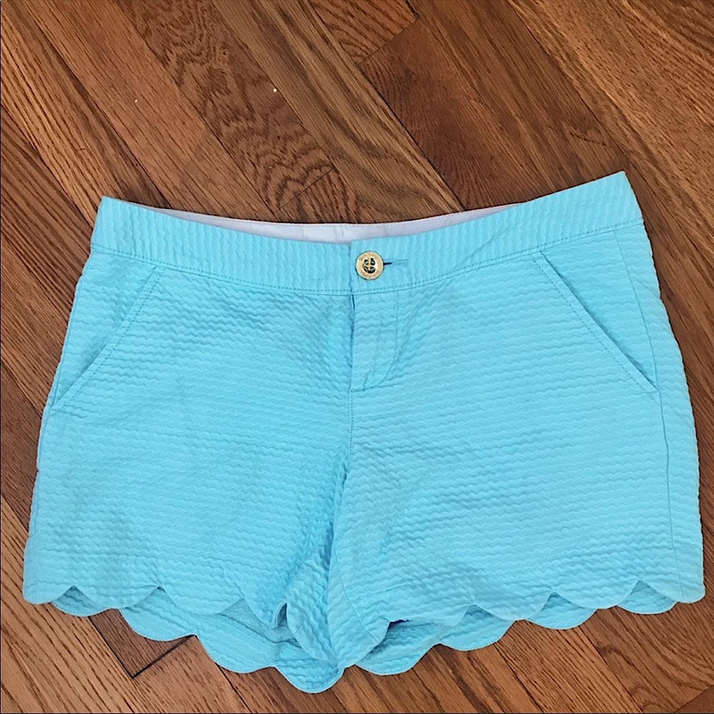 EUC Lilly Pulitzer Cool Blue Short